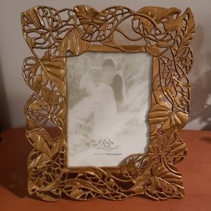 Vintage Lennox natures Impressions picture frame